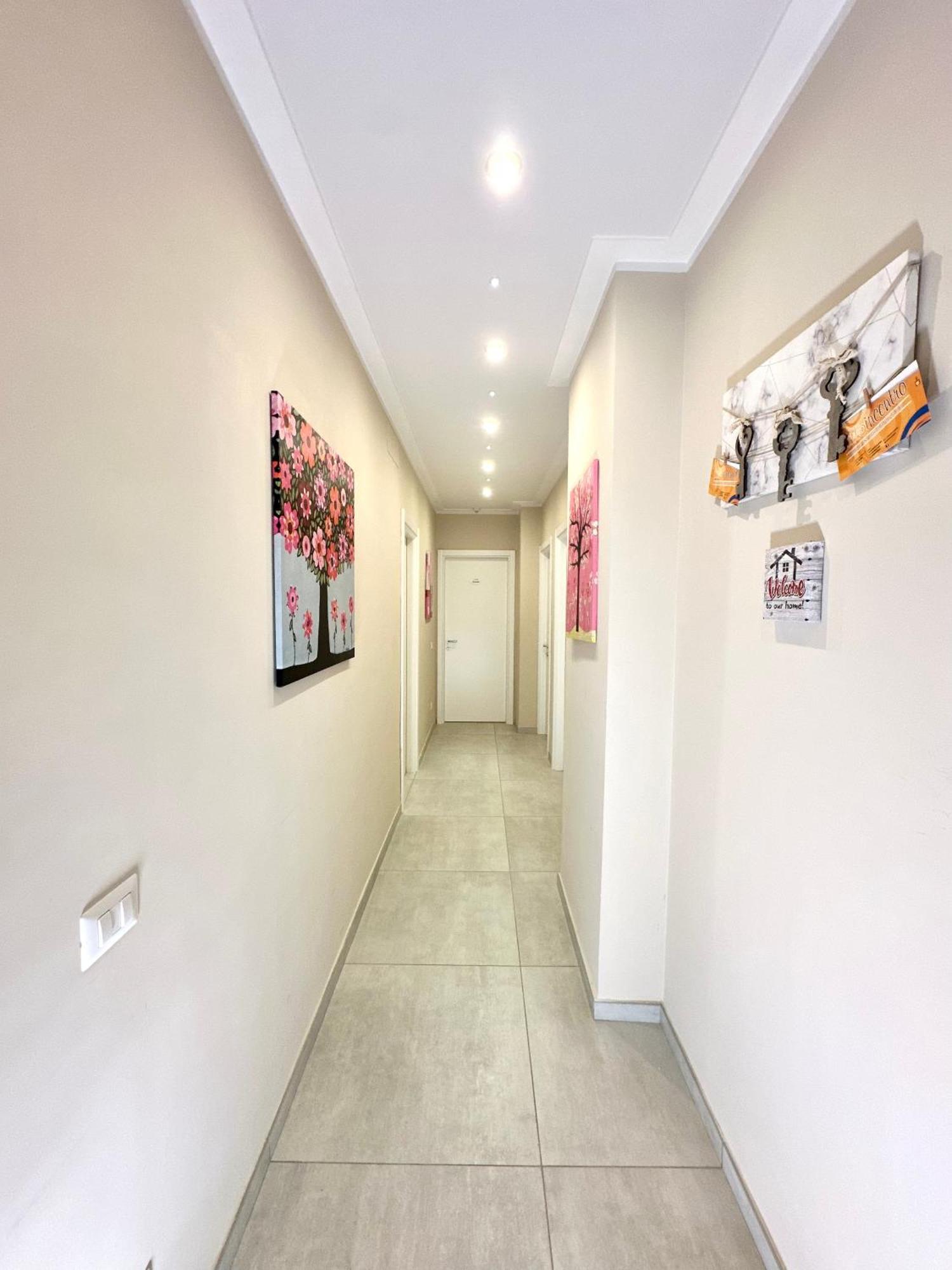 サレルノ Tuttoincentro Bed & Breakfast エクステリア 写真