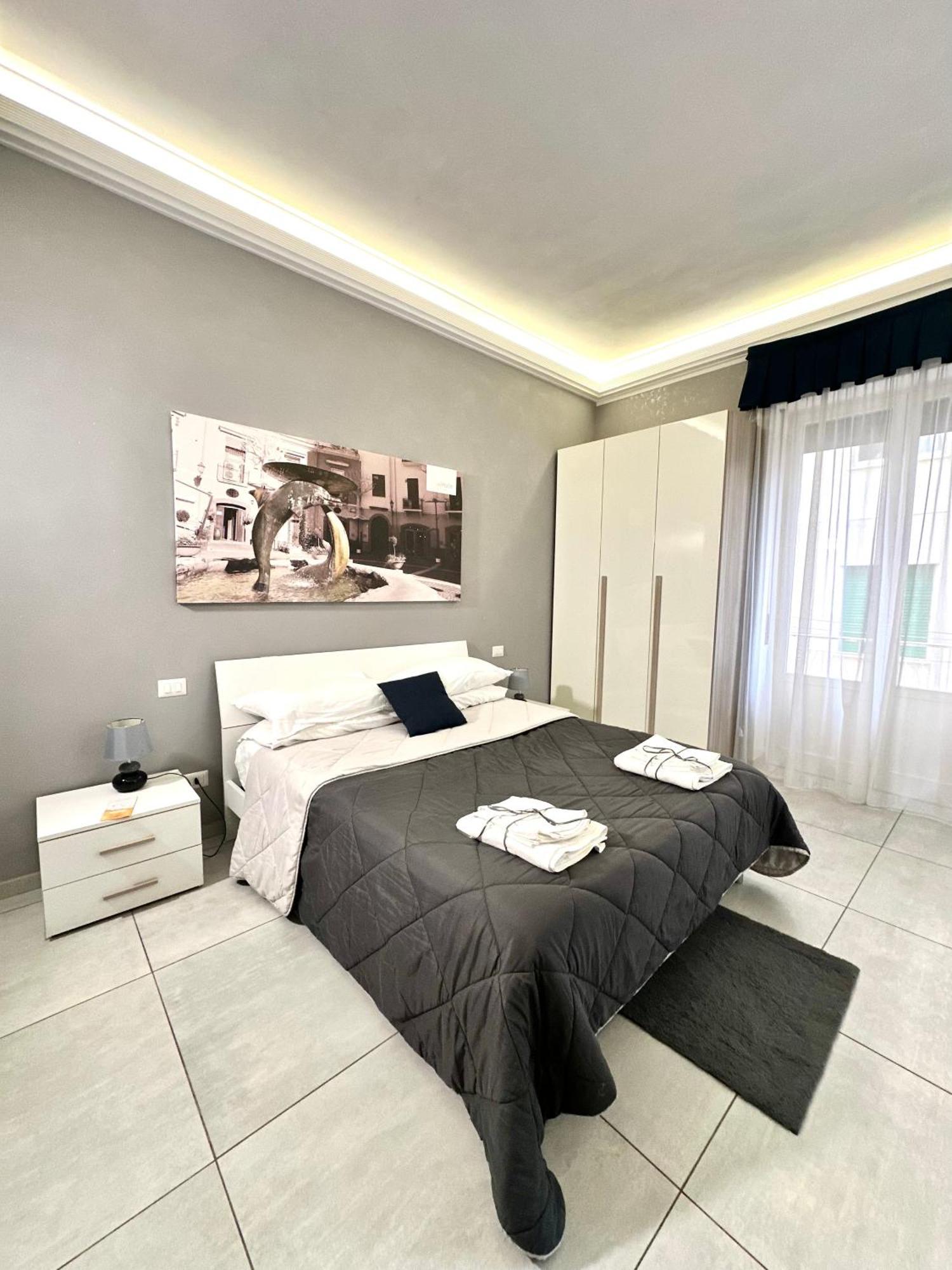 サレルノ Tuttoincentro Bed & Breakfast エクステリア 写真