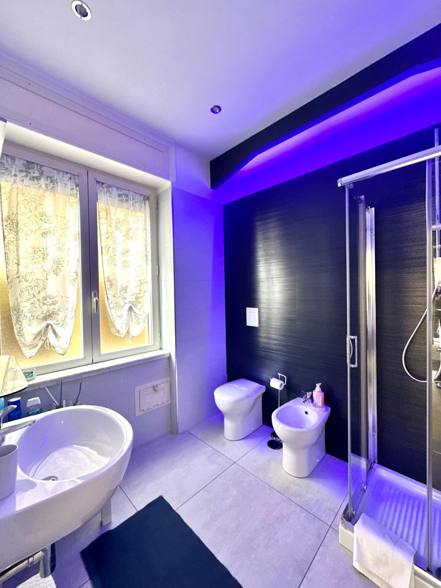 サレルノ Tuttoincentro Bed & Breakfast エクステリア 写真